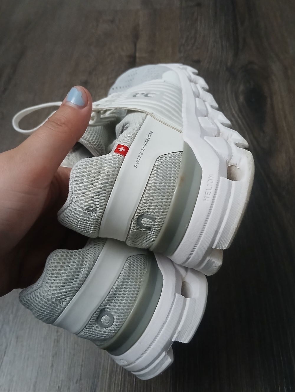 On Running Cloudswift Glacier White Grey colorway Size 8.5 - Picture 7 of 10